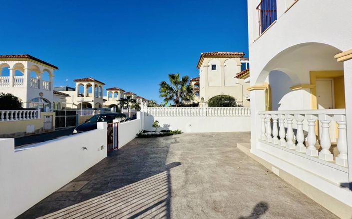 Image No.22-Villa de 2 chambres à vendre à Alicante