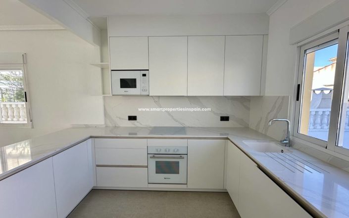 Image No.4-Villa de 2 chambres à vendre à Alicante