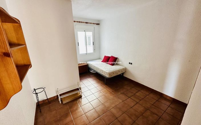 Image No.15-3 Bed Apartment for sale