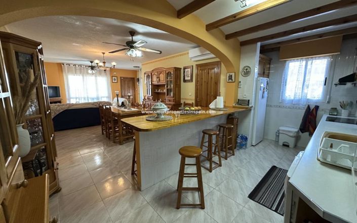 Image No.13-4 Bed Villa for sale