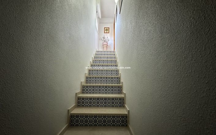 Image No.15-4 Bed Villa for sale