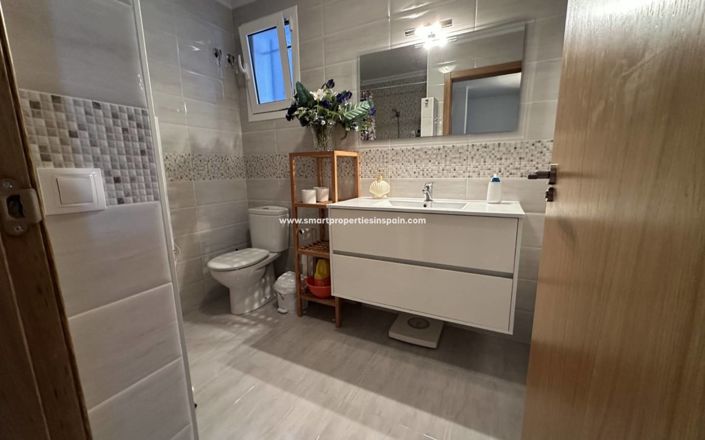 Image No.18-4 Bed Villa for sale