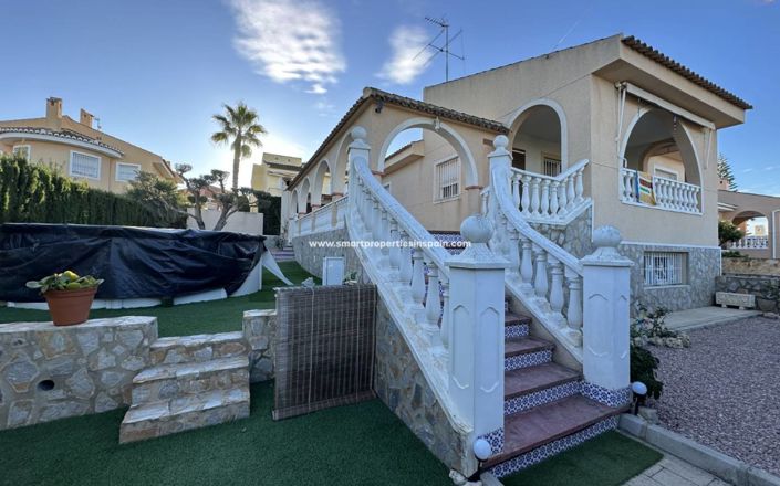 Image No.23-4 Bed Villa for sale