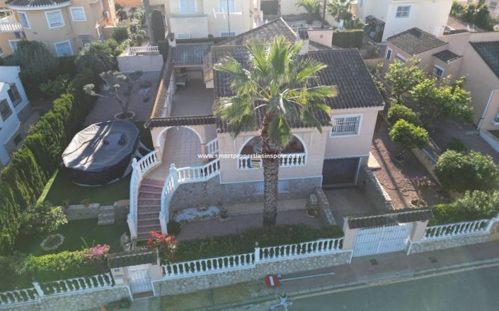 Image No.26-4 Bed Villa for sale