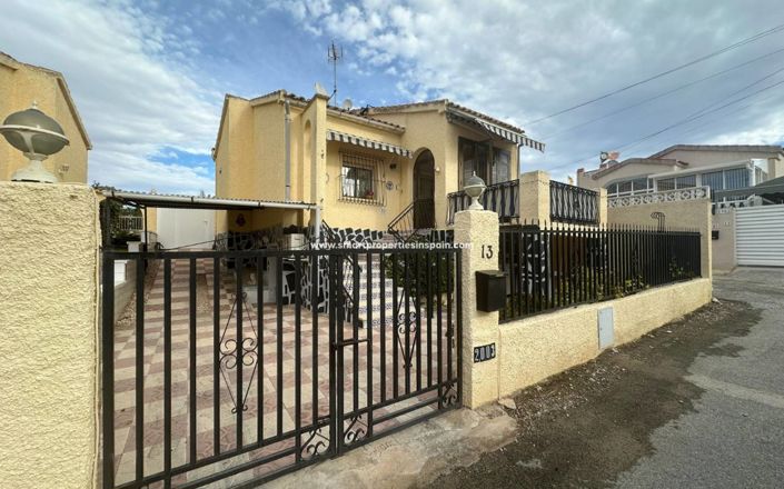 Image No.24-3 Bed Villa for sale