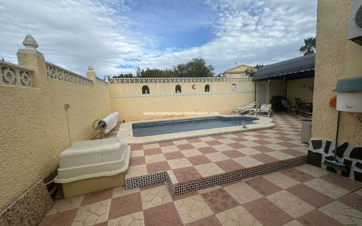 Image No.29-3 Bed Villa for sale