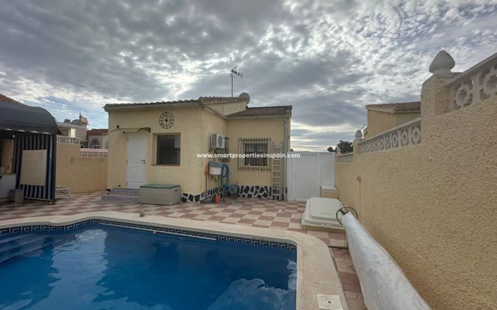 Image No.31-3 Bed Villa for sale