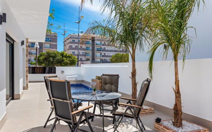 Image No.2-3 Bed Villa for sale