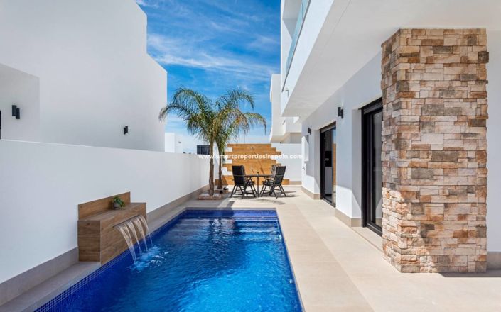 Image No.33-3 Bed Villa for sale