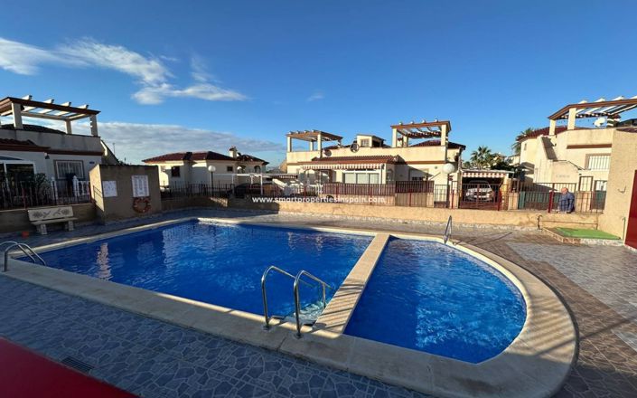 Image No.2-Propriété de 2 chambres à vendre à La Marina