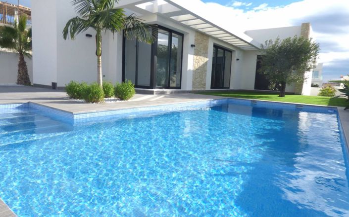 Image No.2-3 Bed Villa for sale
