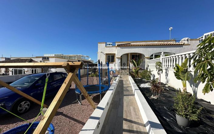 Image No.2-3 Bed Villa for sale