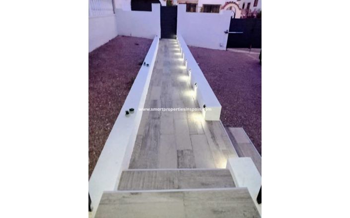 Image No.31-3 Bed Villa for sale