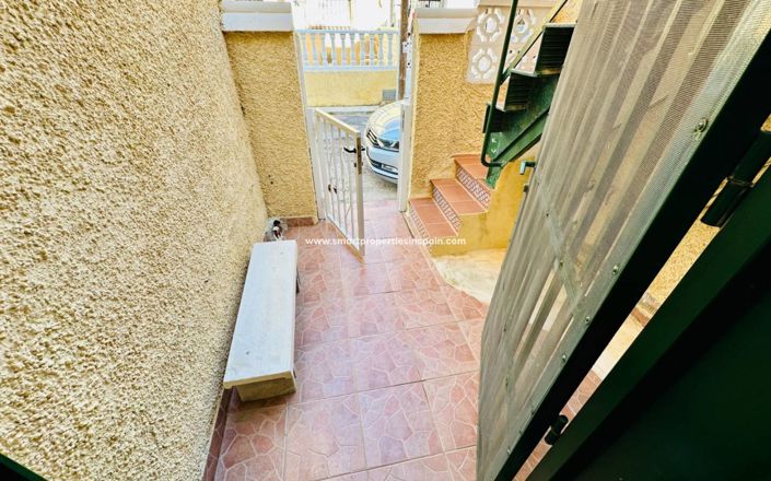 Image No.16-2 Bed Townhouse for sale