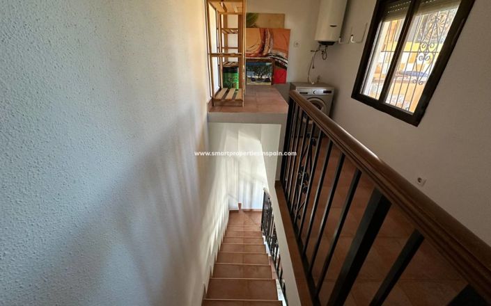 Image No.17-4 Bed Townhouse for sale