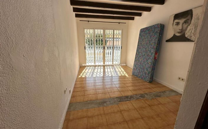 Image No.8-4 Bed Townhouse for sale