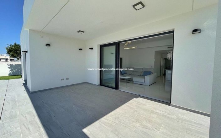 Image No.14-3 Bed Villa for sale