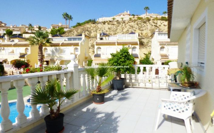 Image No.2-3 Bed Villa for sale