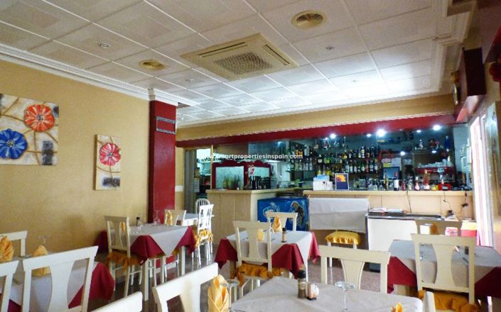 Image No.7-3 Bed Villa for sale