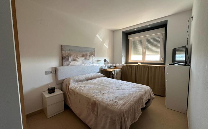 Image No.18-3 Bed Apartment for sale