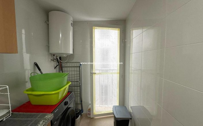 Image No.21-3 Bed Apartment for sale