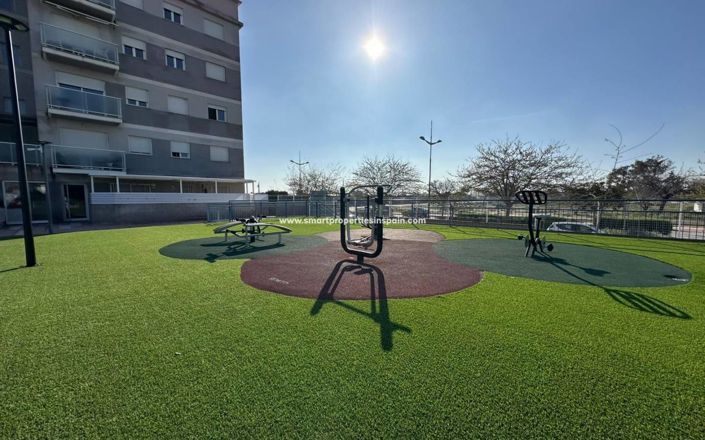 Image No.28-3 Bed Apartment for sale