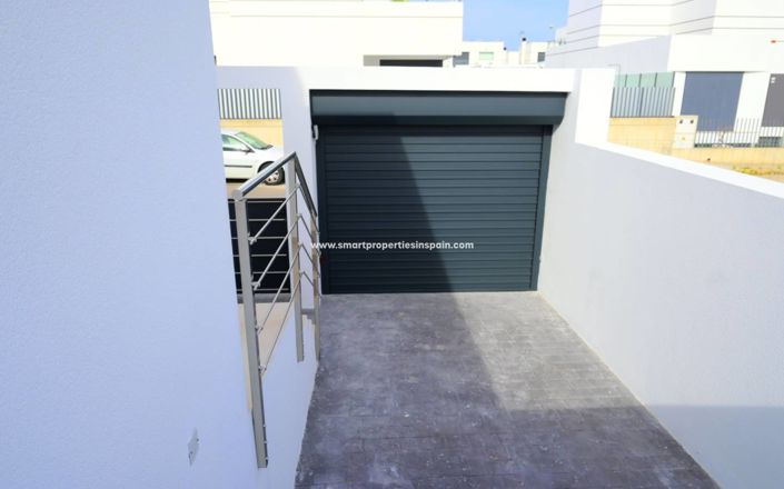 Image No.17-3 Bed Villa for sale