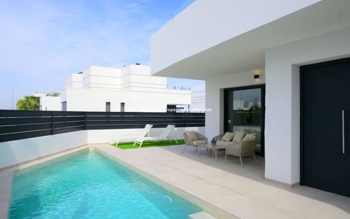 Image No.3-3 Bed Villa for sale