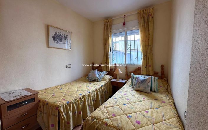 Image No.13-3 Bed Property for sale