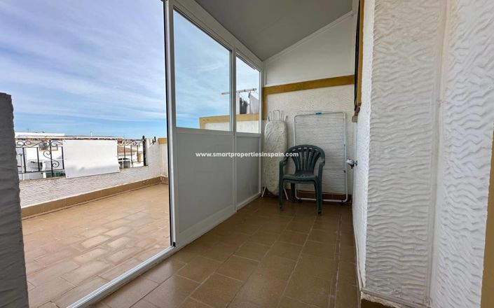 Image No.15-3 Bed Property for sale