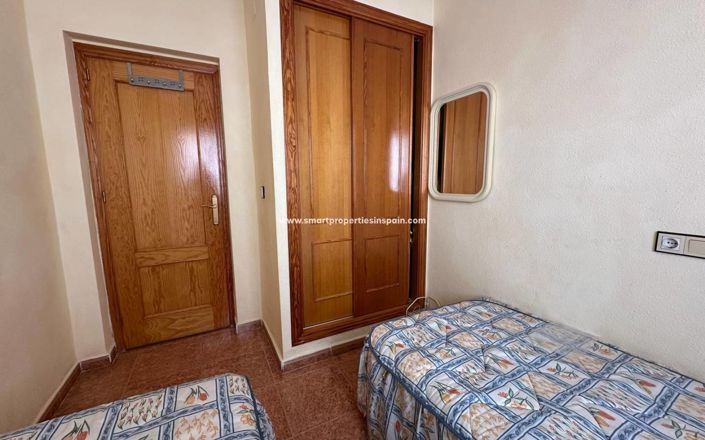 Image No.18-3 Bed Property for sale