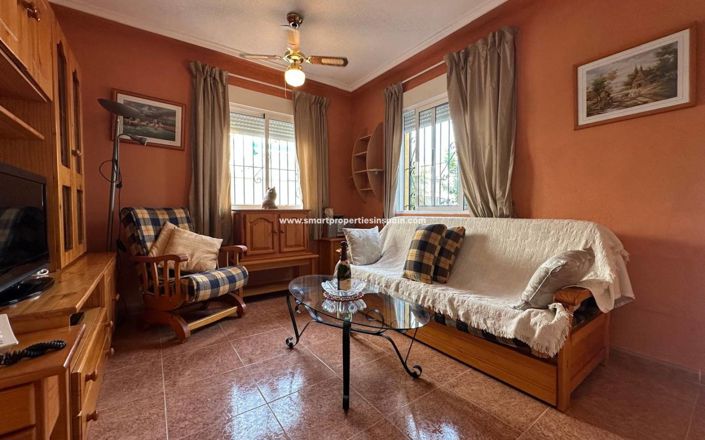 Image No.3-3 Bed Property for sale