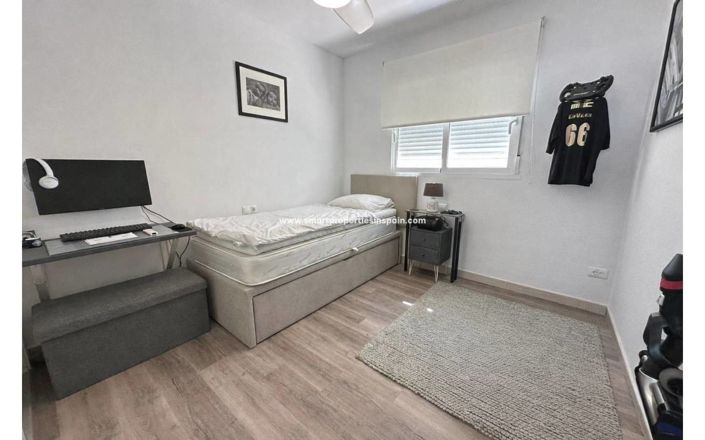 Image No.11-2 Bed Apartment for sale