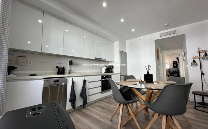 Image No.8-2 Bed Apartment for sale