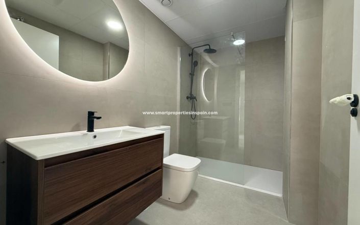 Image No.8-2 Bed Apartment for sale