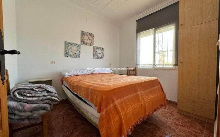 Image No.8-3 Bed Townhouse for sale