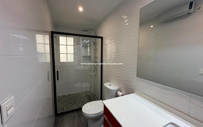 Image No.10-3 Bed Townhouse for sale