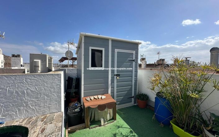 Image No.25-3 Bed Townhouse for sale