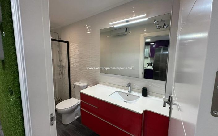 Image No.9-3 Bed Townhouse for sale