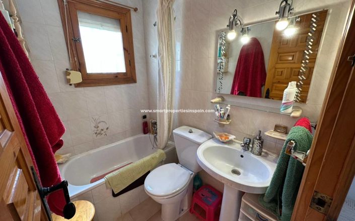 Image No.12-2 Bed Villa for sale