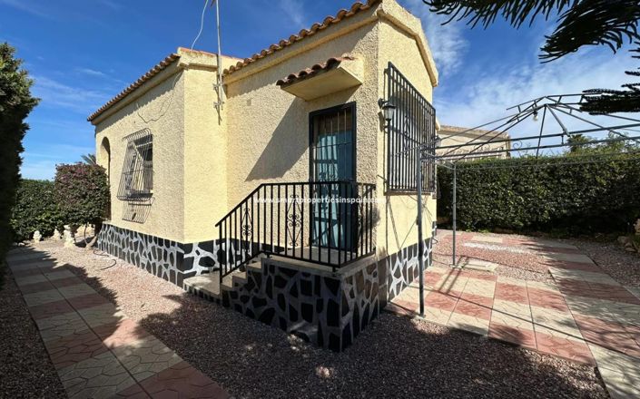 Image No.16-2 Bed Villa for sale