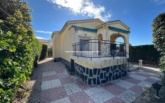 Image No.4-2 Bed Villa for sale