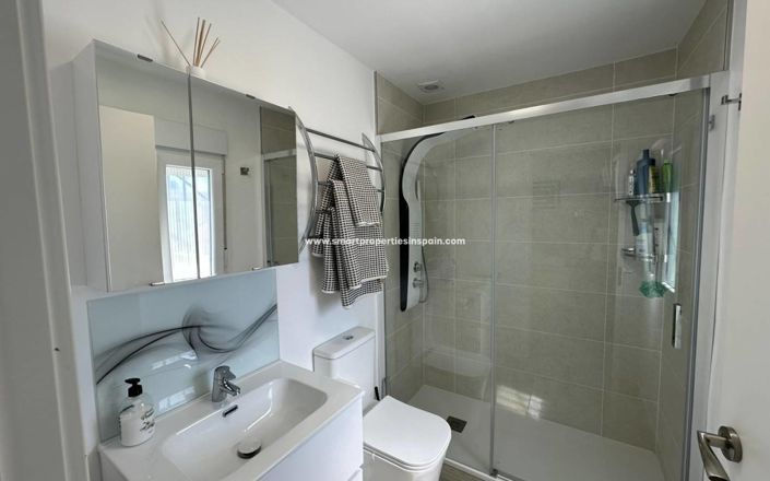 Image No.18-4 Bed Villa for sale