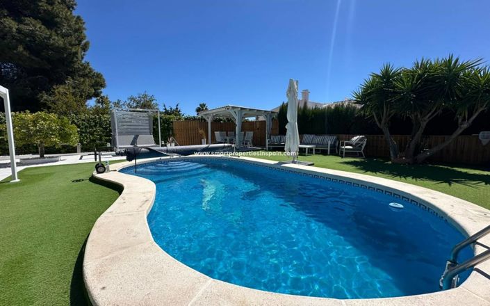 Image No.32-4 Bed Villa for sale