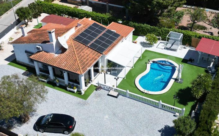 Image No.42-4 Bed Villa for sale