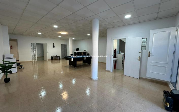 Image No.26-5 Bed Villa for sale