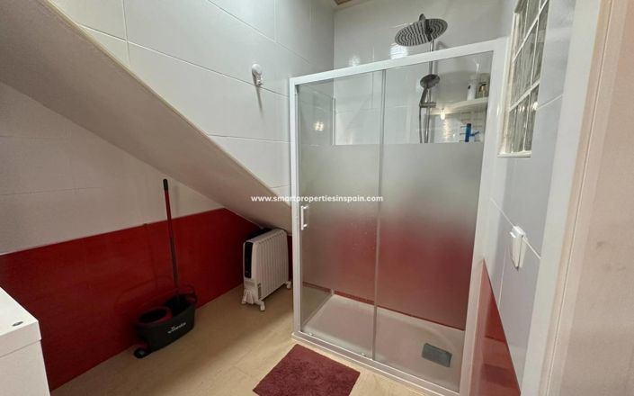 Image No.28-5 Bed Villa for sale