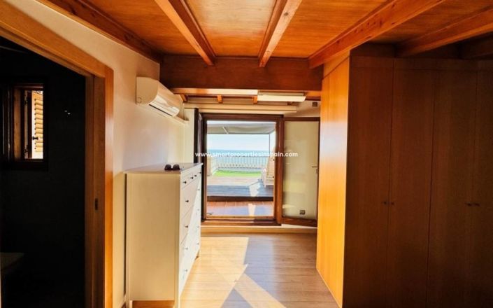 Image No.18-2 Bed Villa for sale