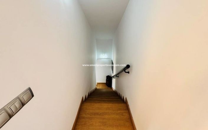 Image No.32-2 Bed Villa for sale