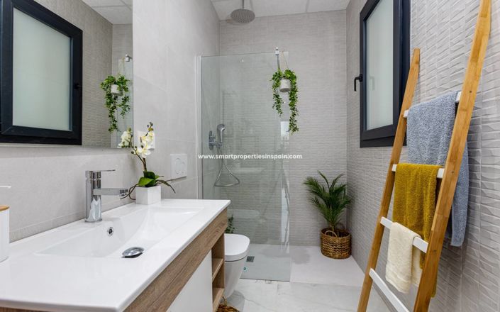 Image No.26-2 Bed Bungalow for sale